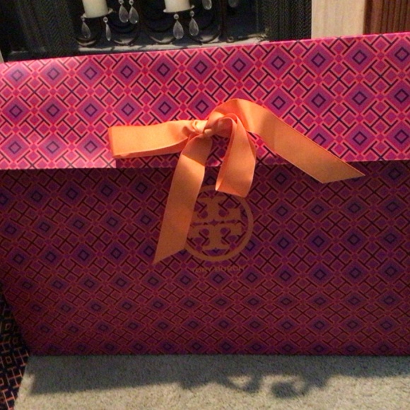 Tory Burch Shopping Totes /3 - Picture 3 of 5